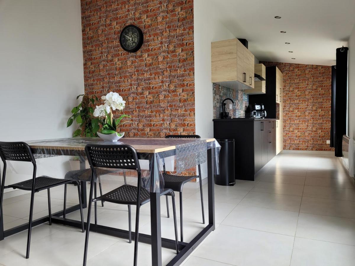 Il Vialetto , Appartement Milano , Spacieux, Tout Confort, Au Calme Jeumont Exterior photo